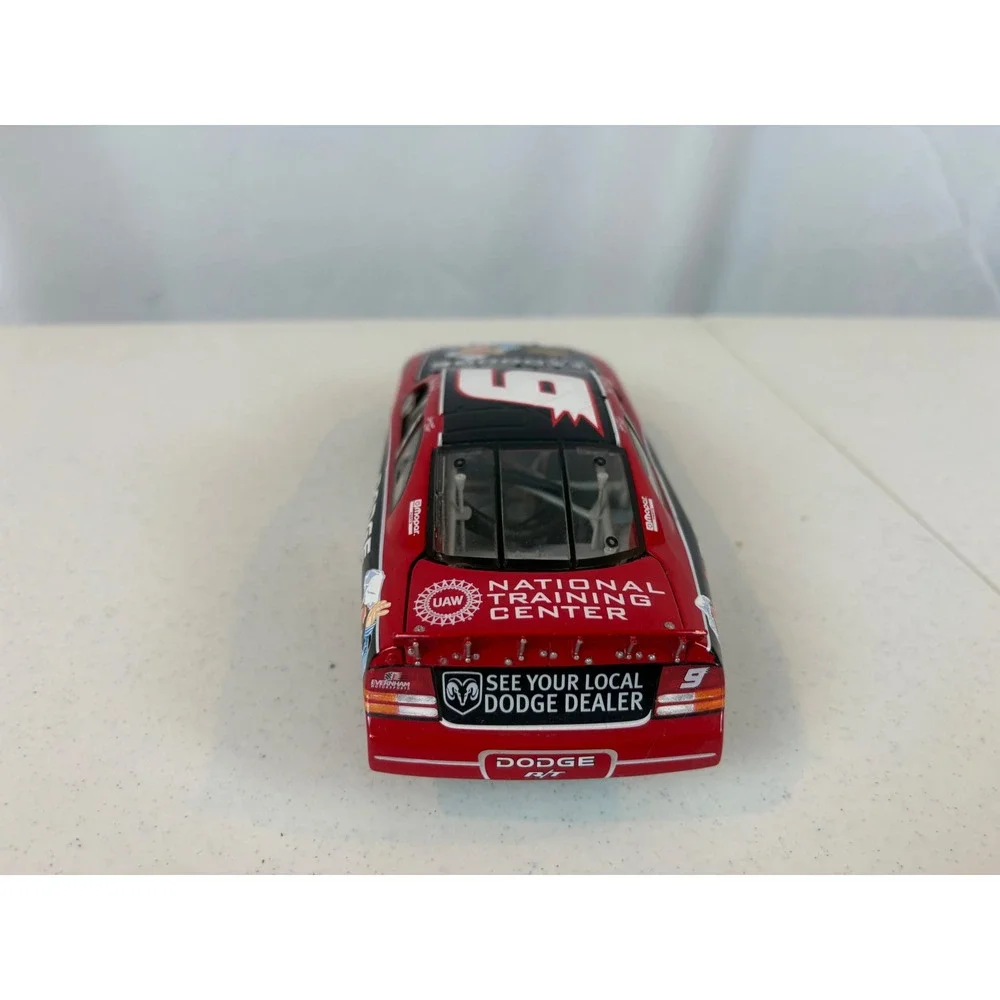 Bill Elliott 9 Dodge Muppets Swedish Chef 1:24 Diecast Action Performance 2002